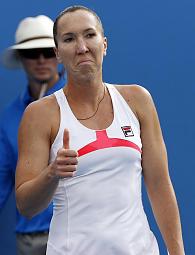 jelena jankovic thumbs up