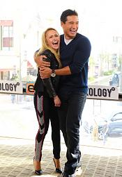 On The Set Of Extra At The Grove Los Angeles Ca Hayden Panettiere Mario Lopez